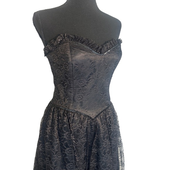 Gunne Sax Dresses & Skirts - Gunne Sax Y2K VTG Black Lace Gothic Corset Style Strapless Formal Dress Size 9